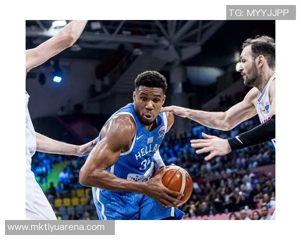 小卡复出首战迎胜利全场表现亮眼贡献21分6篮板5助攻2抢断